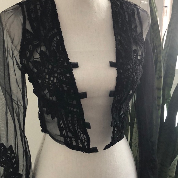 Mesh laced cover up - Picture 3 of 6